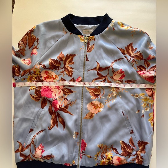 Belle & Sky Floral Vintage Satin Bomber Jacket Size Medium - Picture 8 of 8